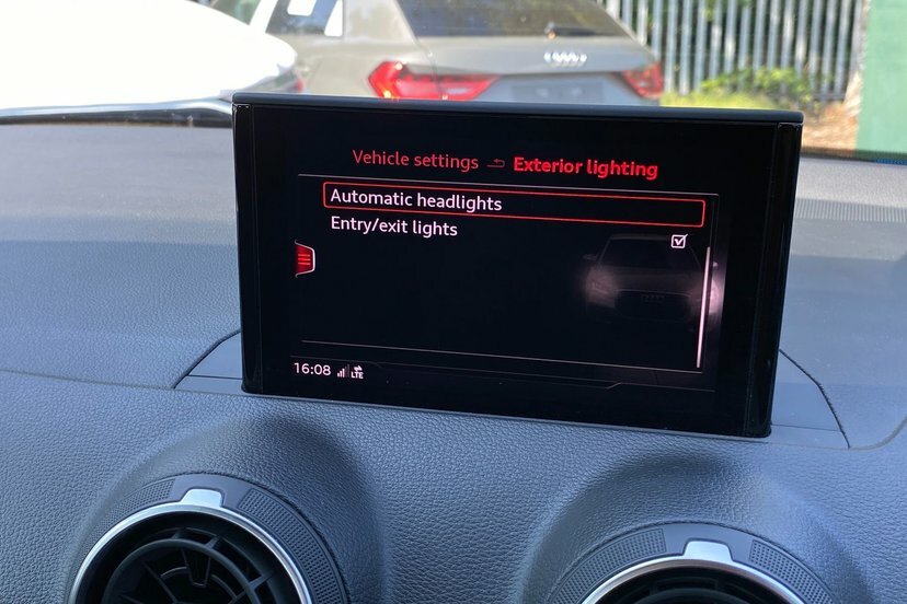 Audi SQ2 Tfsi Grey #21