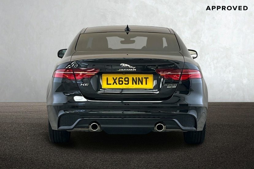 Jaguar XE 2.0 P250i R-dynamic S Saloon 250 Black #6