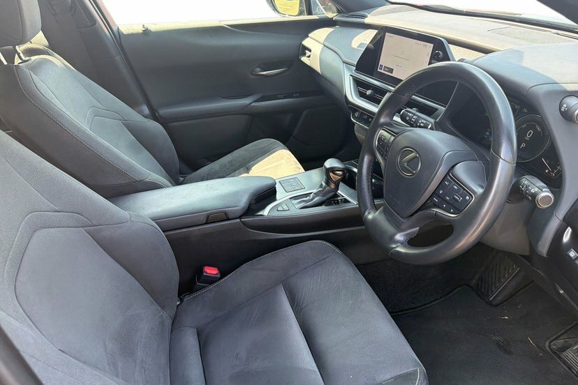 Lexus UX 2.0 250H Premium Suv Hybrid E-cvt 184 MT23AFU Black #6