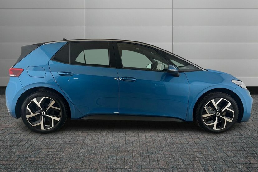 Volkswagen ID.3 Pure 52Kwh Match Hatchback 170 AP26MYW Black #4