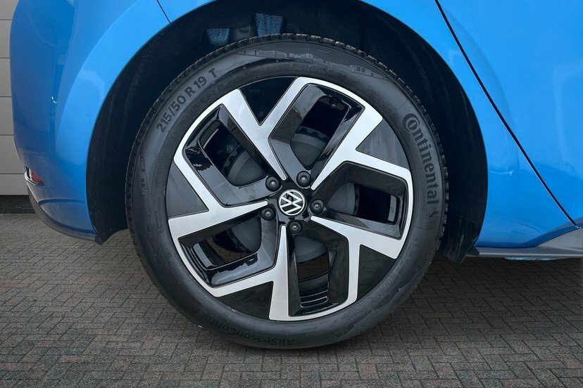 Volkswagen ID.3 Pure 52Kwh Match Hatchback 170 AP26MYW Black #5