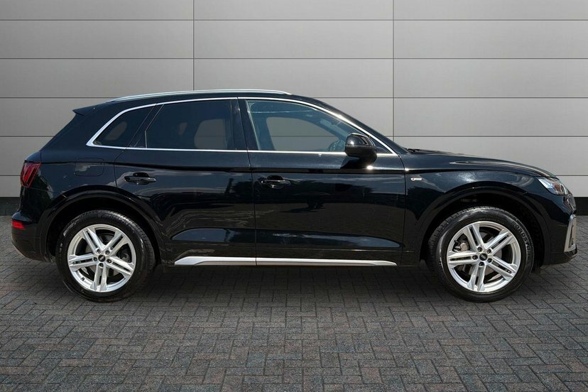 Audi Q5 2.0 Tdi 40 S Line Suv S Tronic Quattro KM21ELJ Black #4