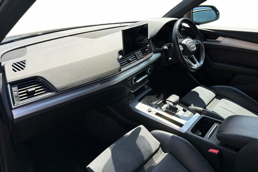 Audi Q5 2.0 Tdi 40 S Line Suv S Tronic Quattro KM21ELJ Black #2