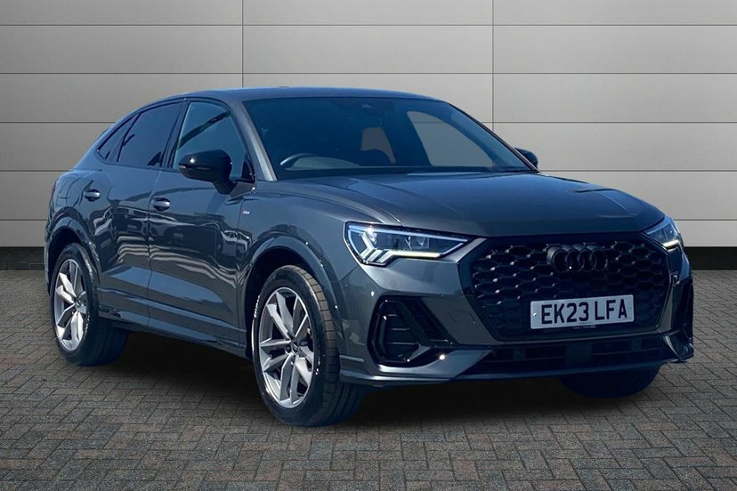 Audi Q3 1.5 Tfsi Cod 35 Black Edition Sportback Grey
