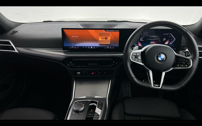 BMW 3 Series 320I M Sport Touring YF25ZZJ White #4