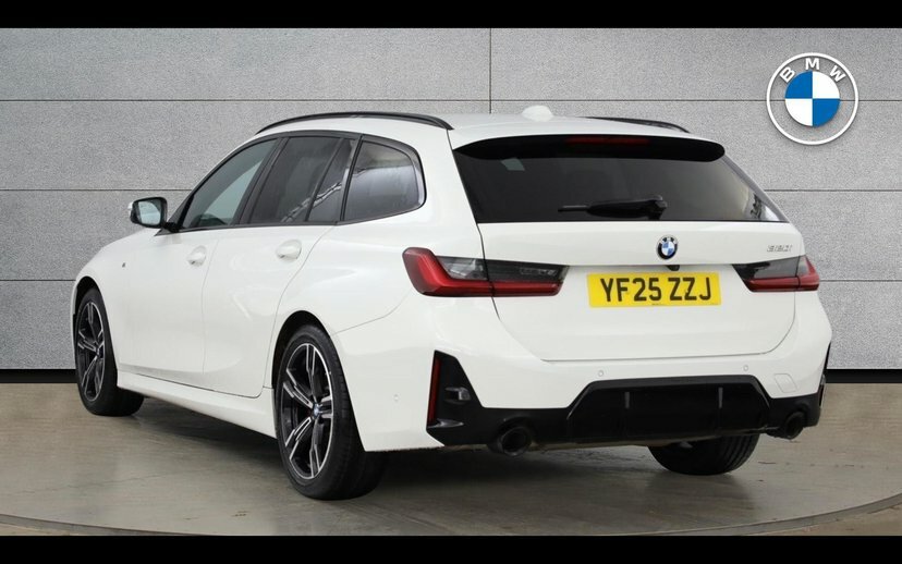 BMW 3 Series 320I M Sport Touring YF25ZZJ White #2