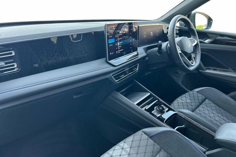 Volkswagen Tiguan 1.5 Tsi Ehybrid 19.7Kwh R-line Suv Plug Green #2