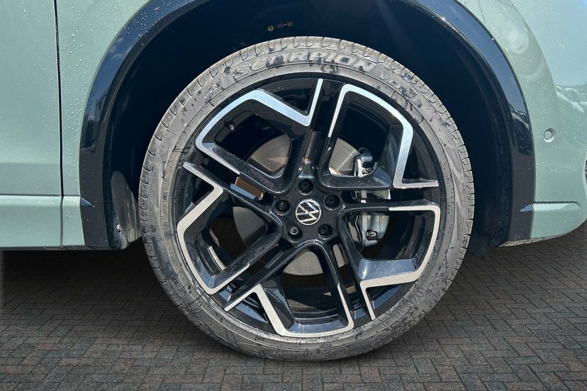 Volkswagen Tiguan 1.5 Tsi Ehybrid 19.7Kwh R-line Suv Plug Green #5