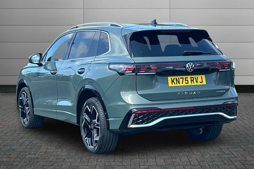 Volkswagen Tiguan 1.5 Tsi Ehybrid 19.7Kwh R-line Suv Plug Green #3