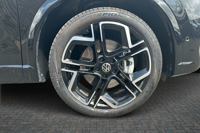 Volkswagen Tiguan 1.5 Tsi Ehybrid 19.7Kwh R-line Suv Plug Black #5