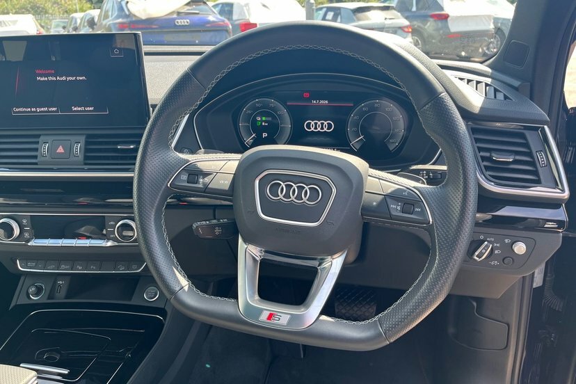 Audi Q5 S Line Black #18