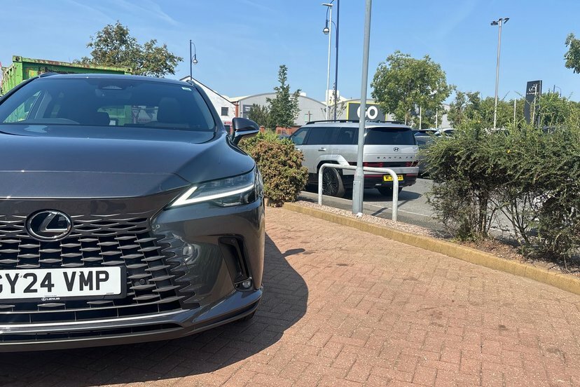 Lexus RX 350H 2.5 E-cvt Premium Plus Pack Red #56