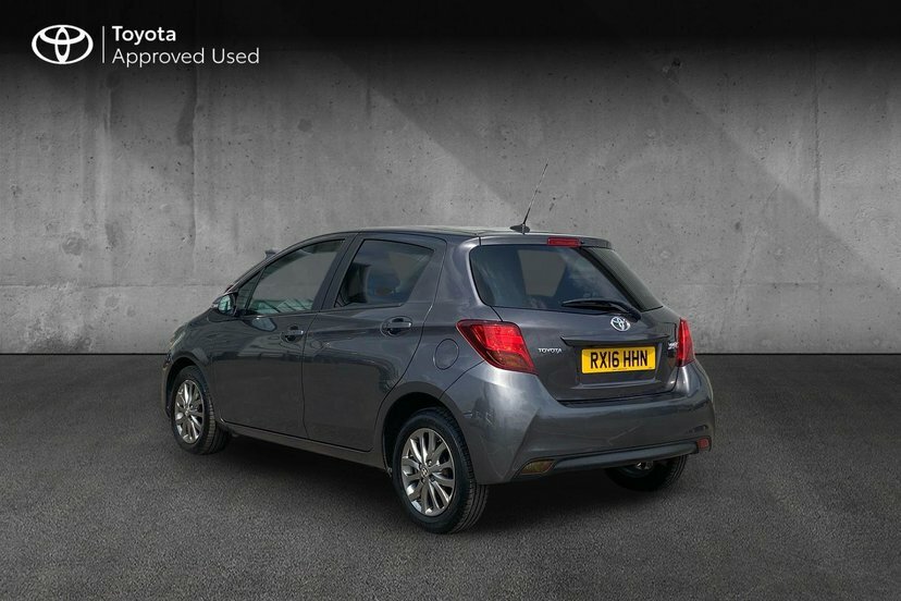 Toyota Yaris 1.33 Dual Vvt-i Icon Hatchback Grey #4