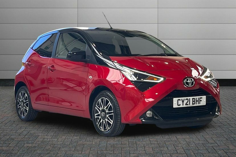 Toyota Aygo 1.0 Vvt-i X-clusiv Hatchback 71 Black #2