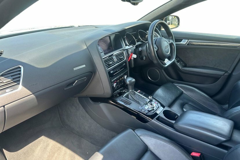 Audi A5 2.0 Tdi Black Edition Plus Sportback S KR65PYW Grey #2