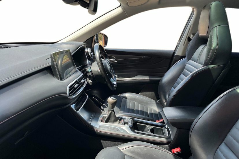 MG HS 1.5 T-gdi Exclusive Suv 162 Ps Black #2