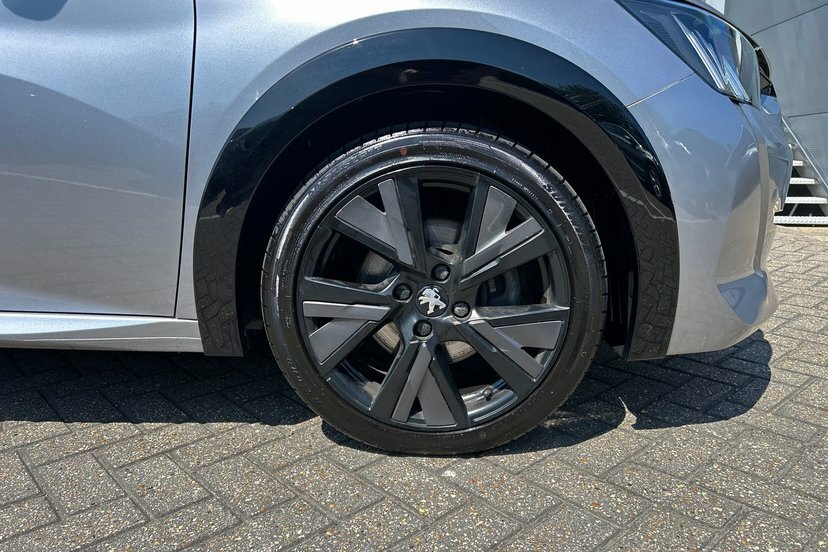 Peugeot 208 1.2 Puretech Active Hatchback Black #12