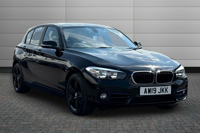 BMW 1 Series 1.5 118I Sport Hatchback 136 Ps Black