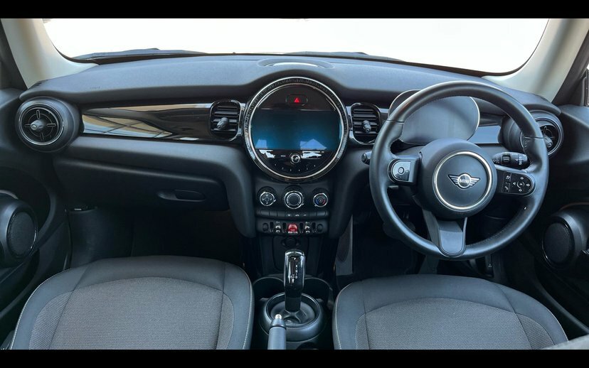 Mini Hatch 3-Door Hatch Cooper Classic White #4