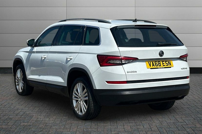 Skoda Kodiaq 1.5 Tsi Act Se L Suv Dsg 7 Seat 150 VA68ESN White #3