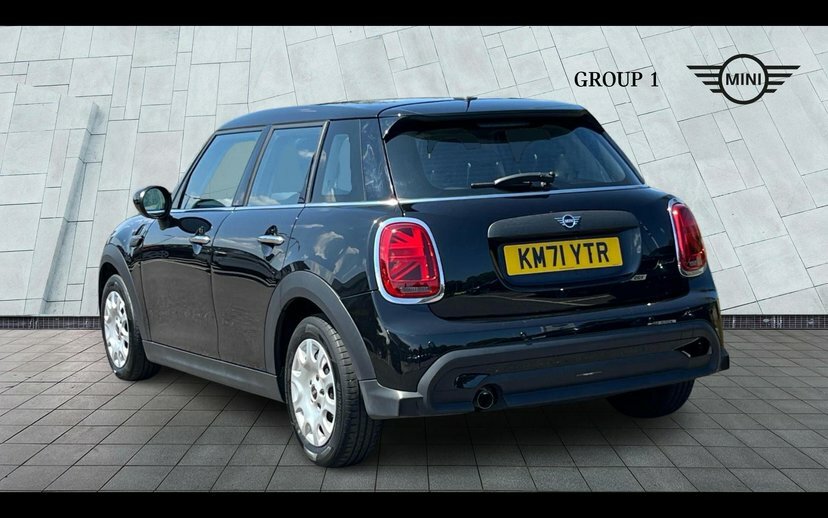 Mini Hatch 5-Door Hatch One Classic KM71YTR Black #2