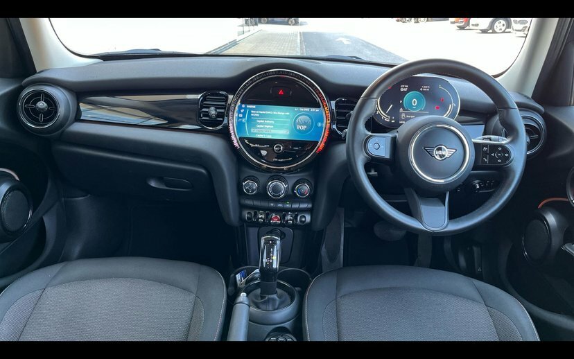 Mini Hatch 5-Door Hatch One Classic KM71YTR Black #4