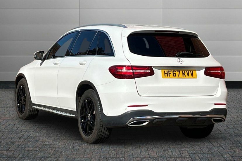 Mercedes-Benz GLC Class 2.1 Glc220d Amg Line Suv G-tronic 4Mati White #3