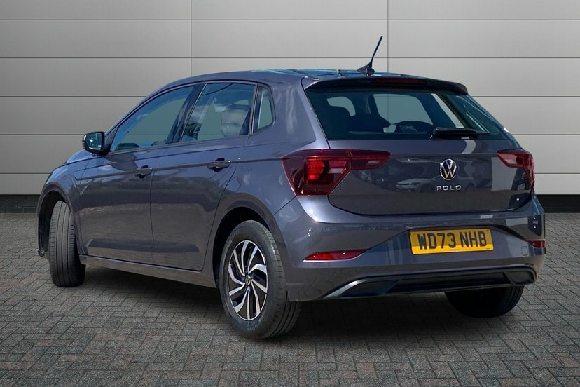 Volkswagen Polo 1.0 Tsi Life Hatchback 95 Ps Grey #3