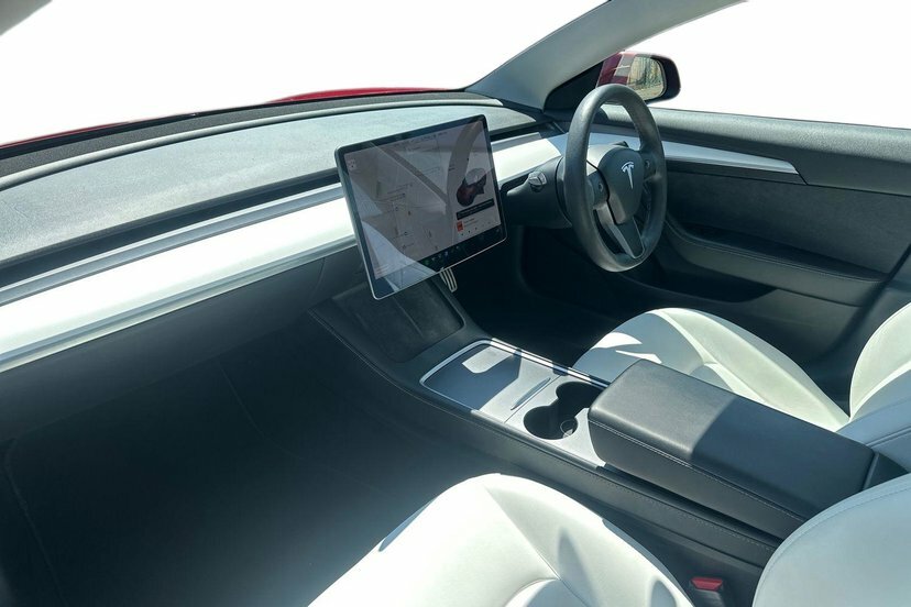 Tesla Model 3 Dual Motor Performance Saloon Red #2