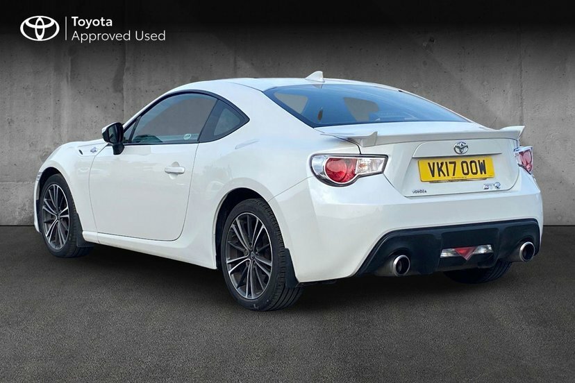 Toyota GT86 2.0 Boxer D-4s Coupe 200 Ps White #4