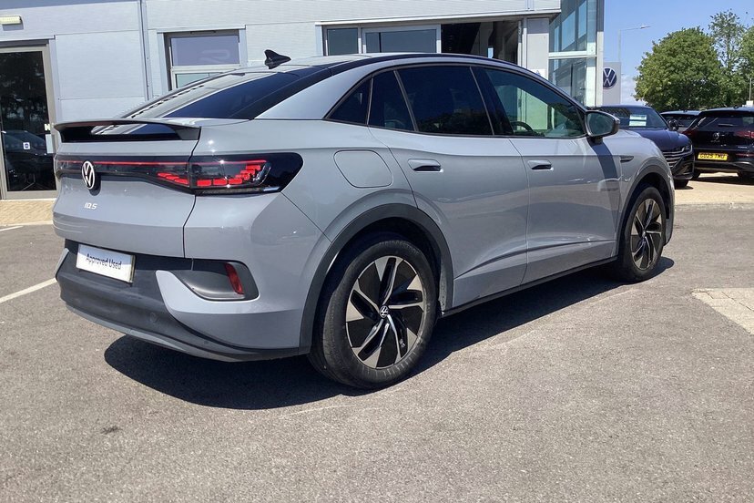 Volkswagen ID.5 Tech Blue #18