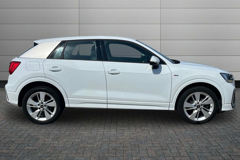Audi Q2 1.5 Tfsi Cod 35 S Line Suv S Tronic 15 White #4