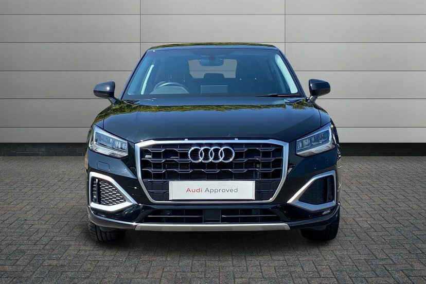 Audi Q2 30 Tfsi Technik Black #10