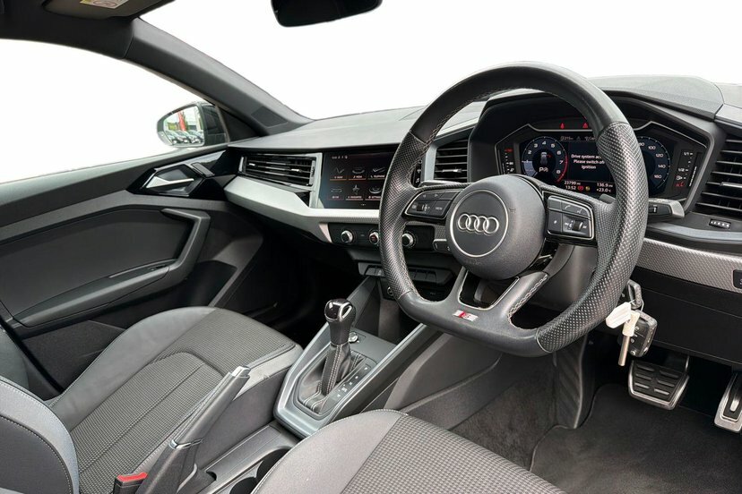 Audi A1 1.0 Tfsi 25 Black Edition Sportback S T MW73BGY Grey #6