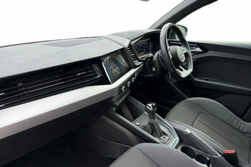 Audi A1 1.0 Tfsi 25 Black Edition Sportback S T MW73BGY Grey #2