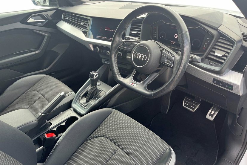 Audi A1 1.5 Tfsi 35 Black Edition Sportback S T White #6