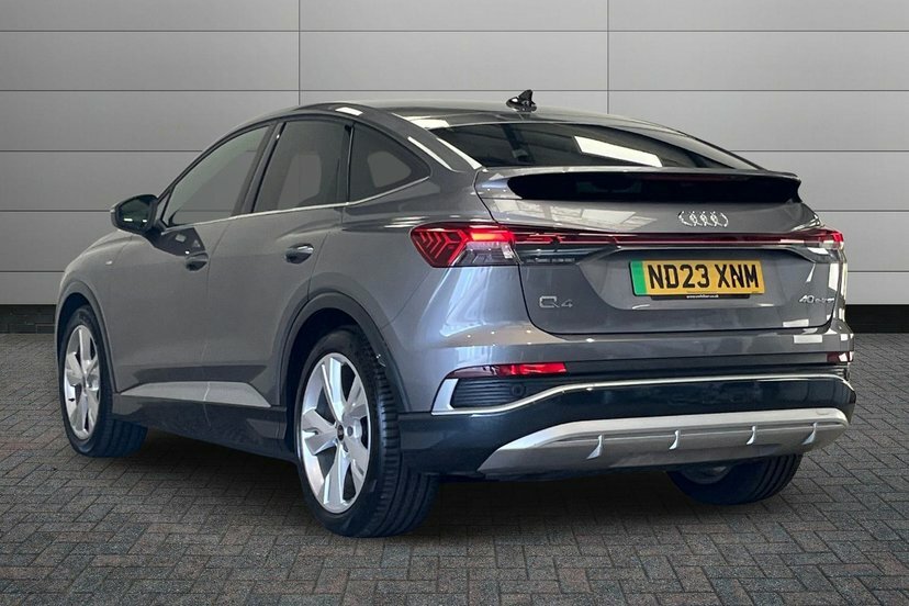Audi Q4 E Tron 40 S Line Sportback 82Kwh 204 P Grey #3
