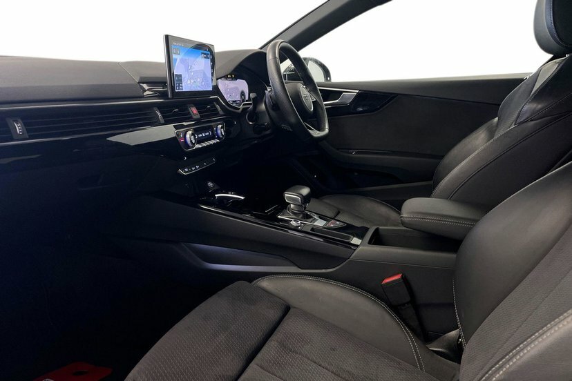 Audi A5 2.0 Tfsi 35 Black Edition Coupe S Troni Blue #2