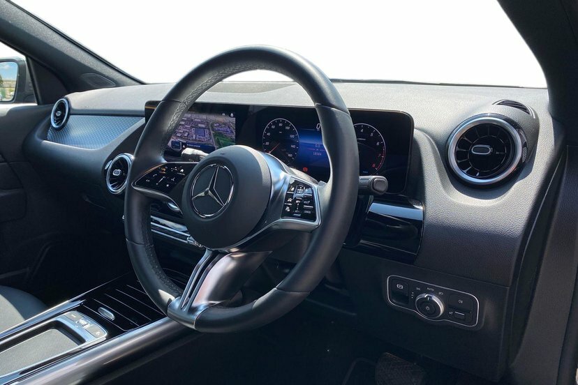 Mercedes-Benz GLA Class Gla200h Mhev Sport Executive Suv Hybr Grey #5