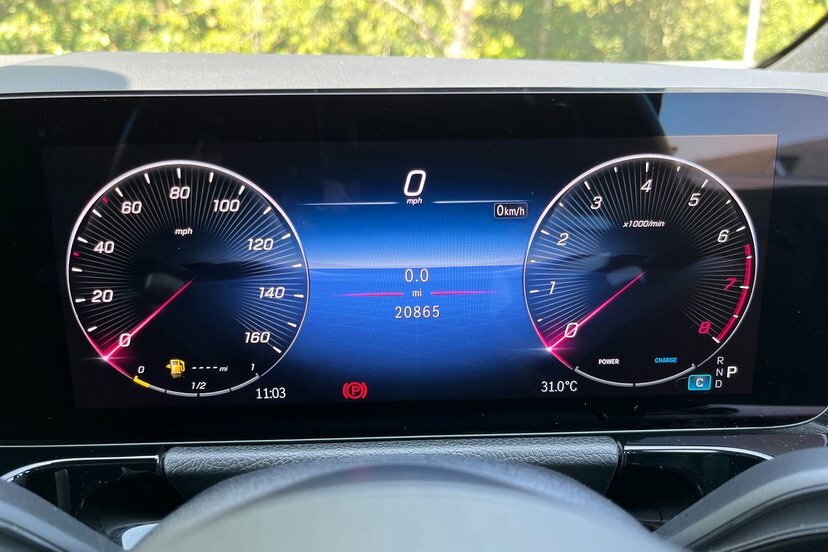 Mercedes-Benz GLA Class Gla200 Amg Line Executive Suv CV24OLP Blue #6