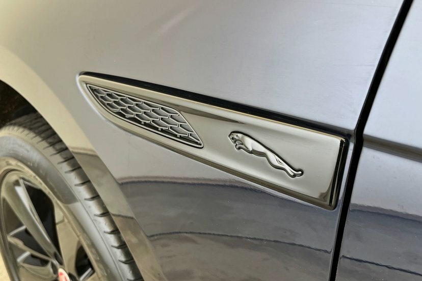 Jaguar F-Pace R-dynamic S Silver #20