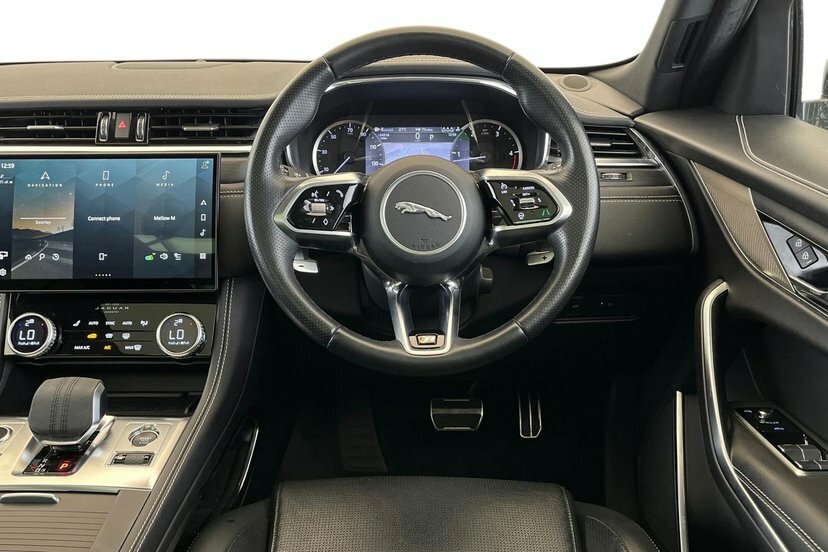 Jaguar F-Pace R-dynamic S Silver #15