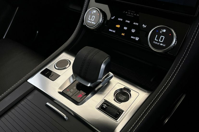 Jaguar F-Pace R-dynamic S Silver #13