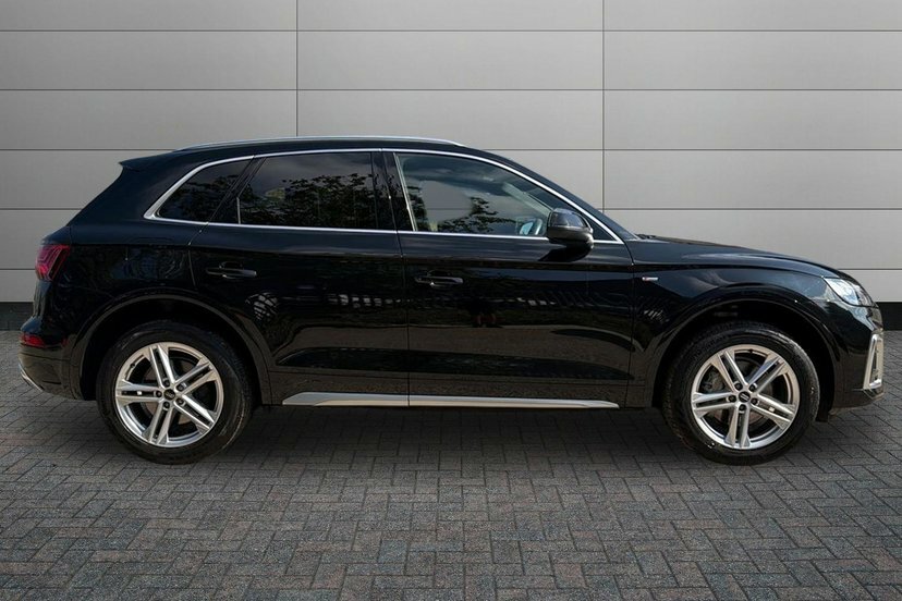 Audi Q5 2.0 Tdi 40 S Line Suv S Tronic Quattro GV23ZBX Black #4