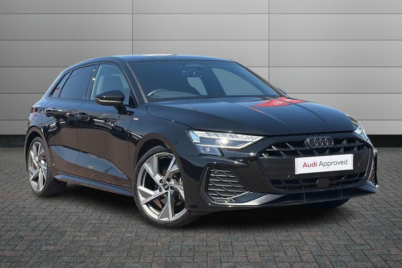Audi A3 1.5 Tfsi Black Edition Sportback S Tron Black