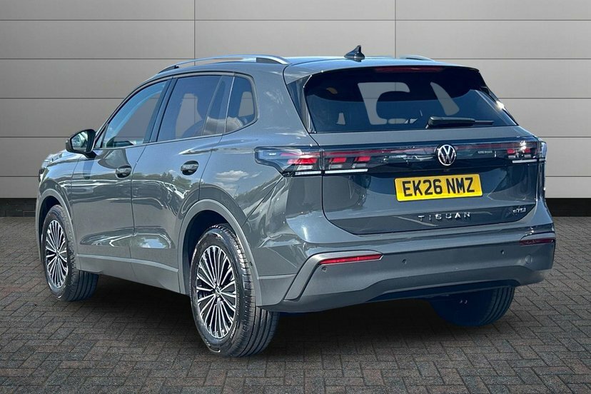 Volkswagen Tiguan 1.5 Etsi Mhev Match Suv Hybrid Dsg 150 EK26NMZ Grey #3