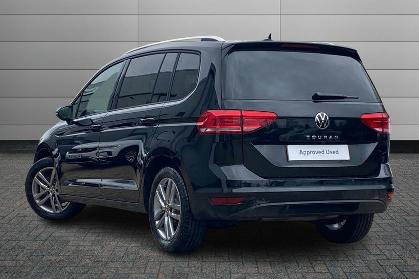 Volkswagen Touran 1.5 Tsi Evo Match Mpv Dsg 150 Ps Black #3