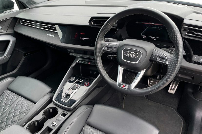 Audi S3 2.0 Tfsi Black Edition Sportback S Tron EJ74AOZ Black #6