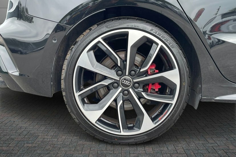 Audi S3 2.0 Tfsi Black Edition Sportback S Tron EJ74AOZ Black #5
