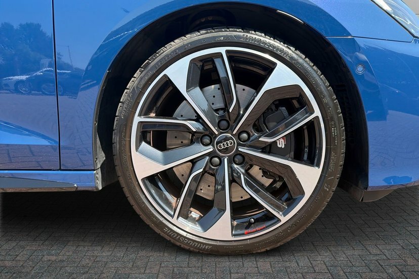 Audi S3 2.0 Tfsi Black Edition Sportback S Tron Blue #5